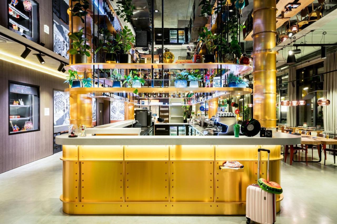 Hotel Moxy 3*