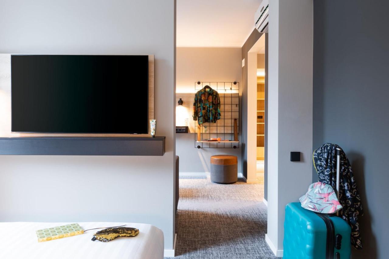 Moxy Hotel